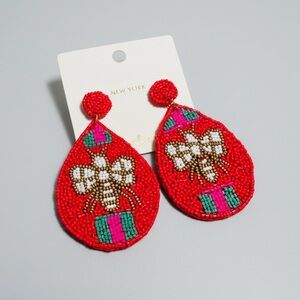 Queen Bee Oval Beaded Earrings-Red